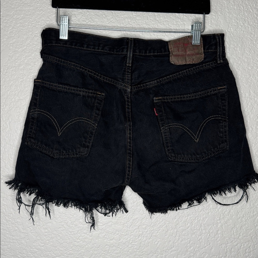 Vintage Levi 501 Faded Black Cut Off Raw Hem Denim Shorts Size M - Picture 4 of 4